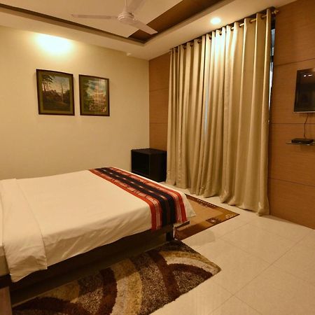 Dibrugarh Club House Hotell Eksteriør bilde