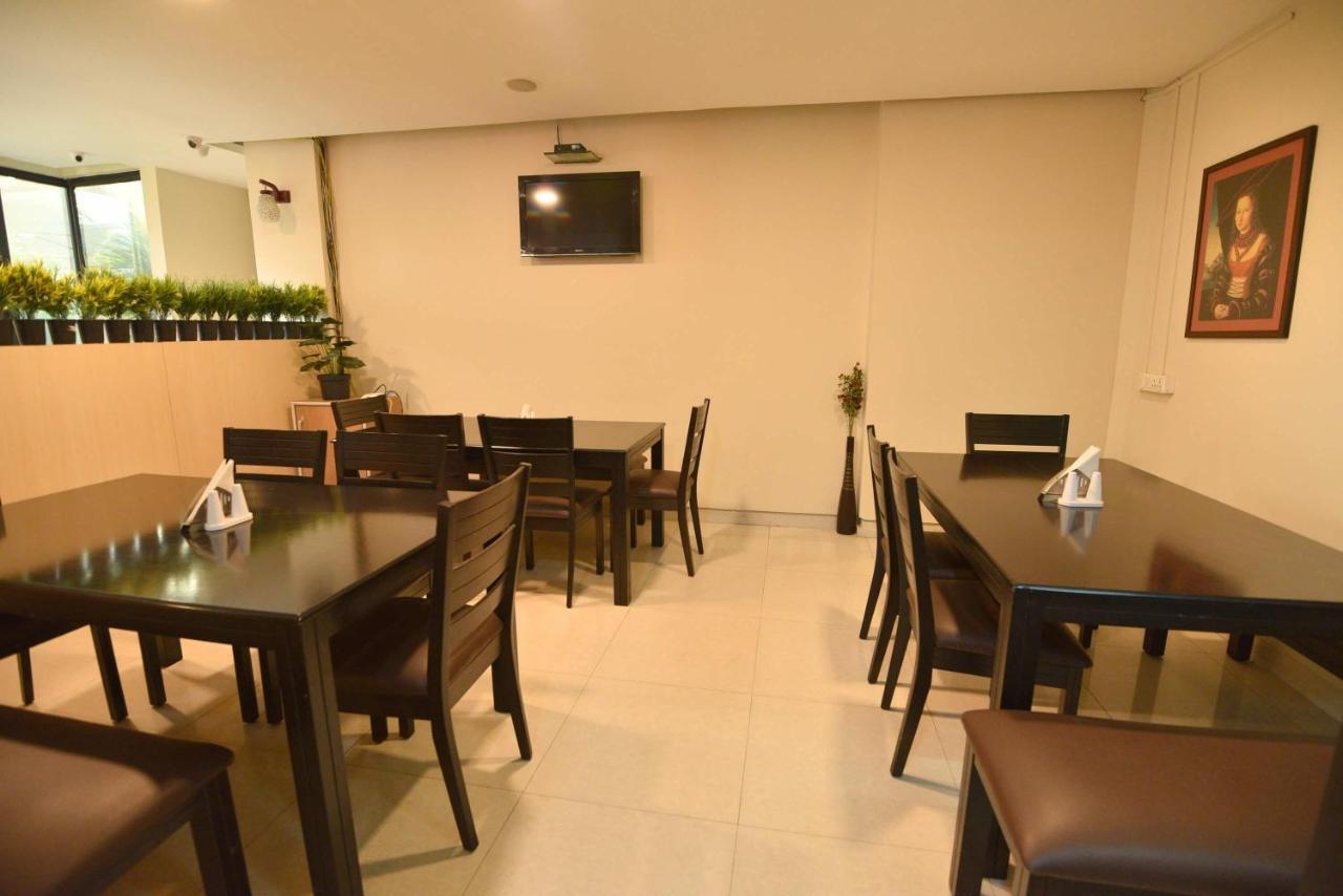 Dibrugarh Club House Hotell Eksteriør bilde
