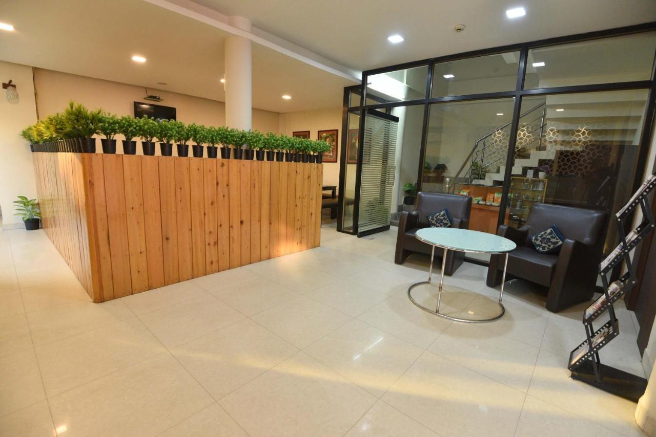 Dibrugarh Club House Hotell Eksteriør bilde